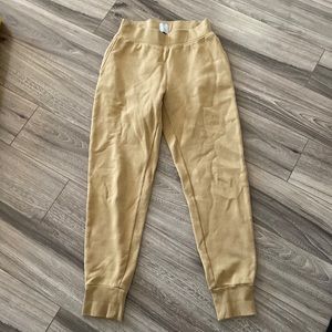 ARITZIA TnA Cozy AFLoungewear Pants/Activewear in Mustard Yellow